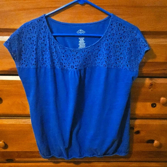 St John's Bay eyelet top - Picture 1 of 4